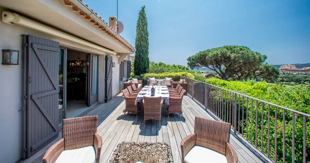 1685009786-Prospectors Luxury real estate Saint Tropez to rent villa France property rental Bellevue 22.webp